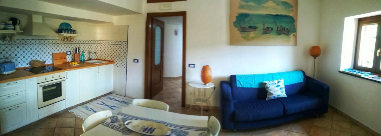 La Mandra, Cottage Tra Gli Ulivi Вико-Экуенсе Экстерьер фото